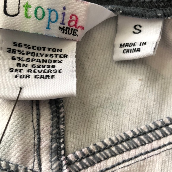 LAST ONE SZ S ! Utopia by Hue gray floral leggings - Picture 7 of 8